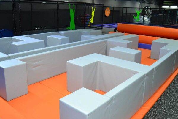 maze-area-fun-play-park-ocio-basauri-bilbao-bizkaia maze-area-fun-play-park-ocio-basauri-bilbao-bizkaia