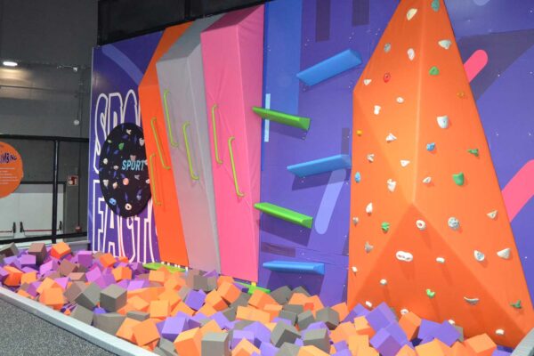 sphere-climbing-parque-ocio-familiar-fun-play-park-basauri-bizkaia-bilbao sphere-climbing-parque-ocio-familiar-fun-play-park-basauri-bizkaia-bilbao