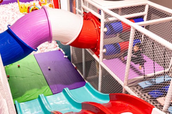 tobogan-piscina-de-bolas-parque-centro-infantil-ocio-funplaypark tobogan-piscina-de-bolas-parque-centro-infantil-ocio-funplaypark